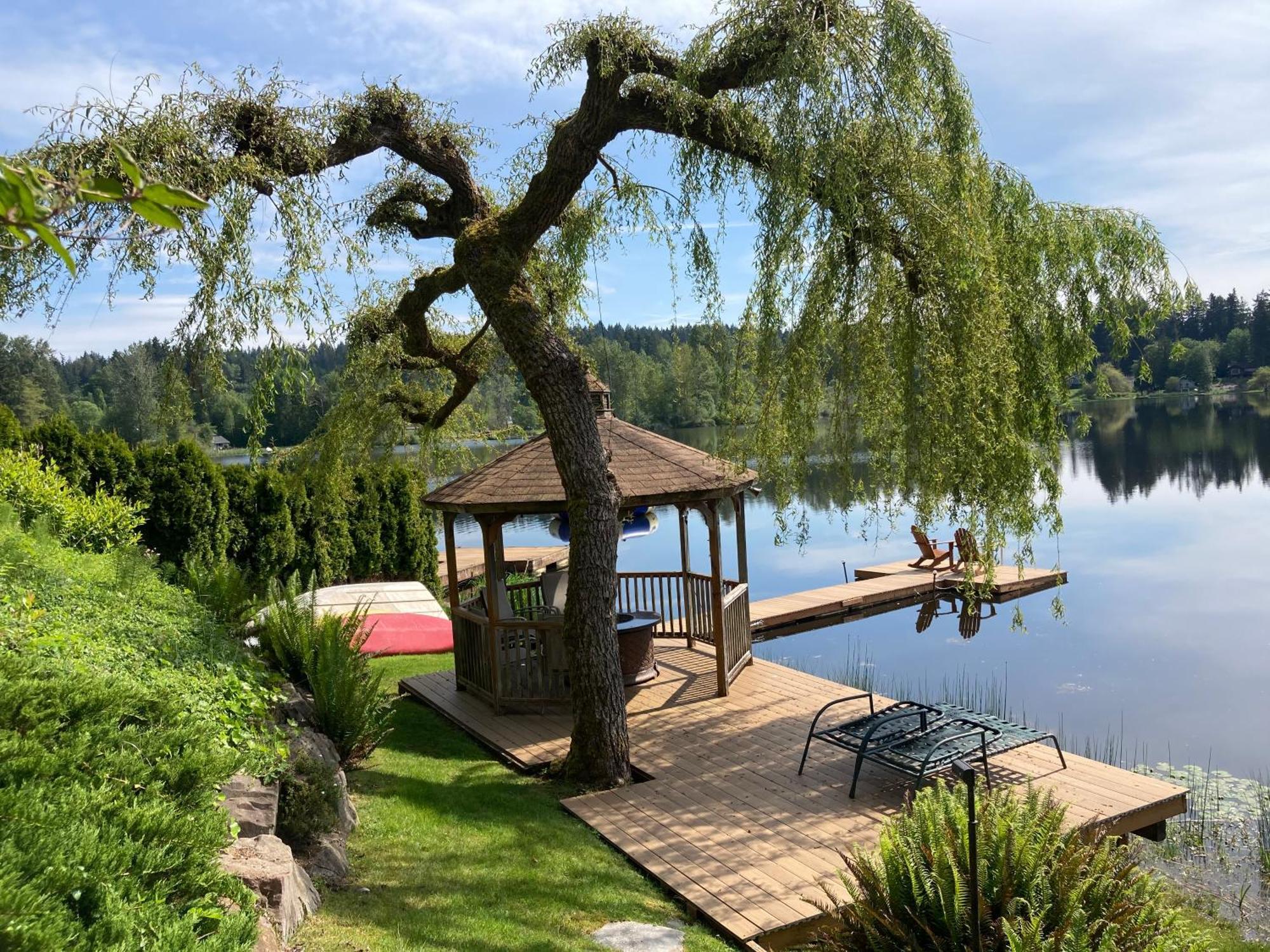 Cottage Lake Bed And Breakfast ウッディンビル エクステリア 写真