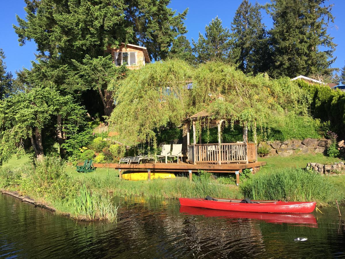 Cottage Lake Bed And Breakfast ウッディンビル エクステリア 写真